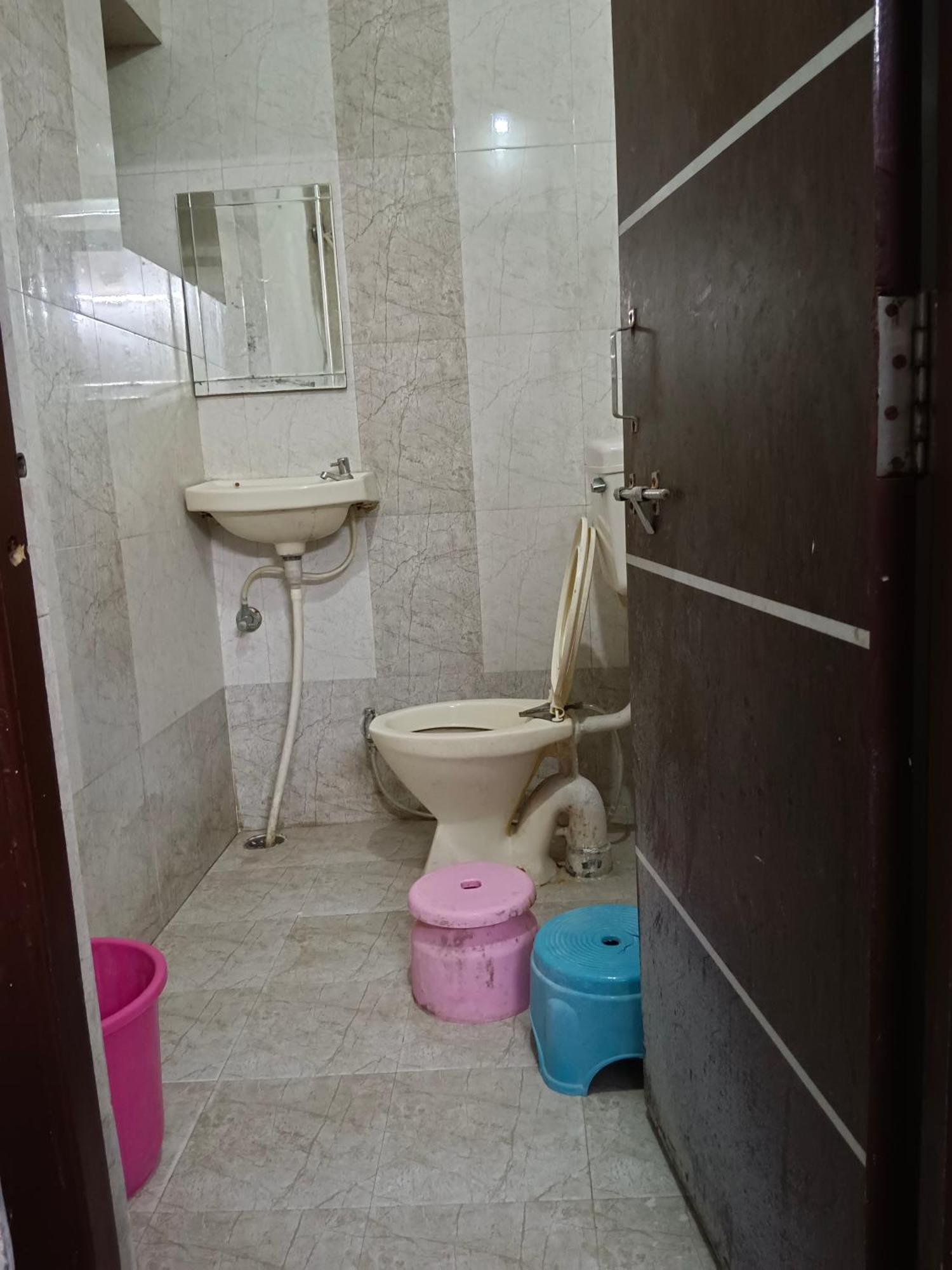 Hotel Shubham อุเดเปอร์ ภายนอก รูปภาพ