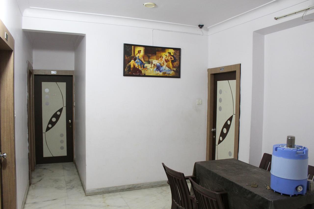 Hotel Shubham อุเดเปอร์ ภายนอก รูปภาพ
